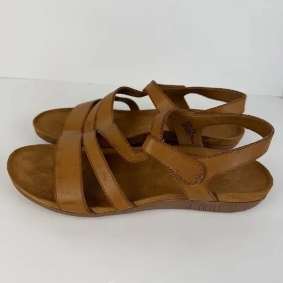 Baretraps Janus Strappy Sandal, Tan, 11B - Picture 3 of 11